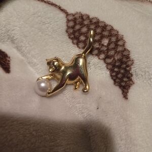 Gold Cat Brooch with Pearl Accent